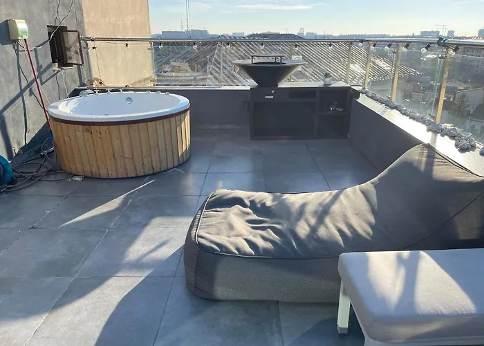 Penthouse Group 4 Oda ve Kahvaltı Bükreş