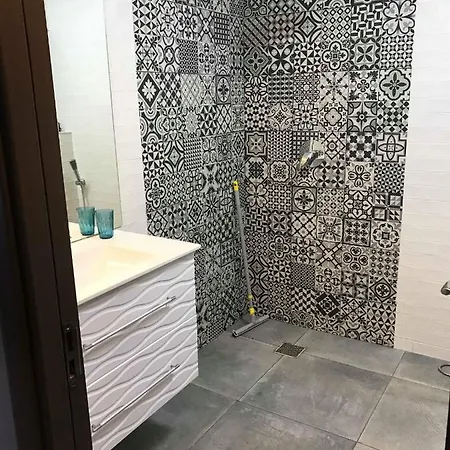Penthouse Group 4 Bed & Breakfast Bucharest