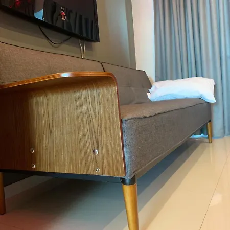 Penthouse Group 4 Bed & Breakfast *