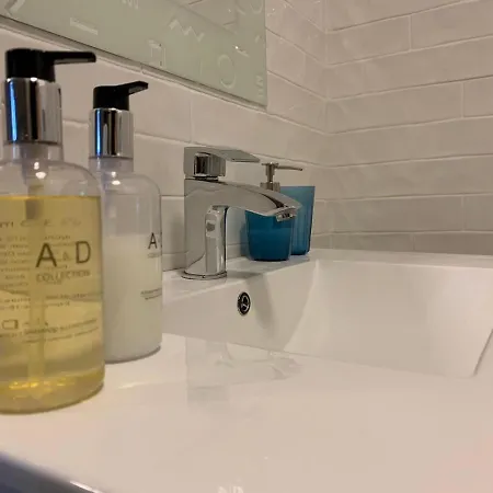 Penthouse Group 4 Bucureşti