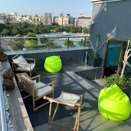 Penthouse Group 4 Bed & Breakfast Bucharest