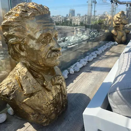 Bed & Breakfast Penthouse Group 4 Bucharest