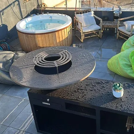 Bed & Breakfast Penthouse Group 4