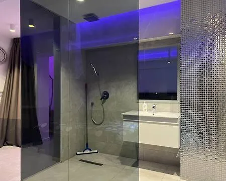 Penthouse Group 4