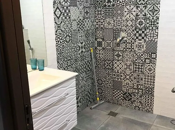 Penthouse Group 4 Bed & Breakfast Bucharest