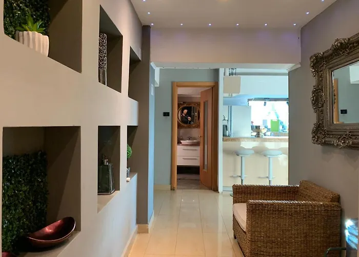 Penthouse Group 4 Bed & Breakfast Bucharest