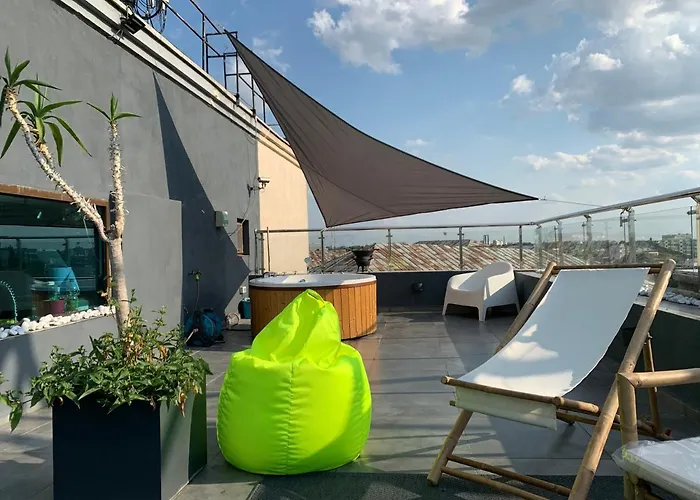 Nocleg ze śniadaniem Penthouse Group 4 4*