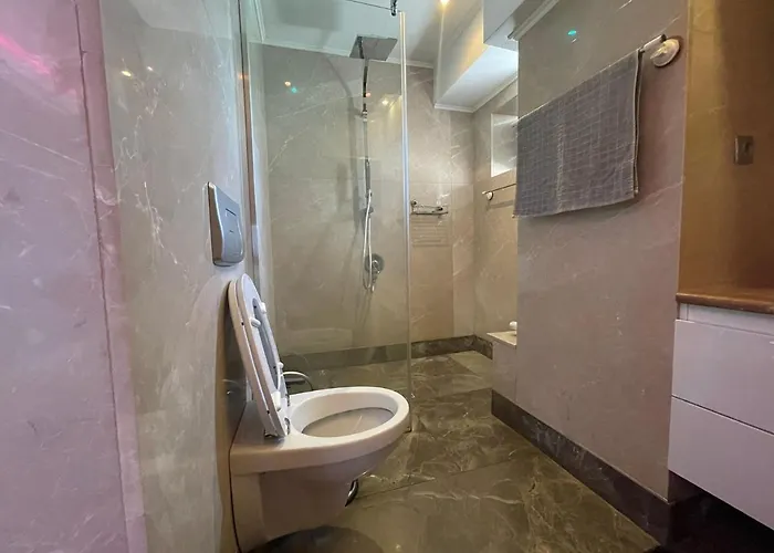 Penthouse Group 4 Bed and breakfast Bucarest