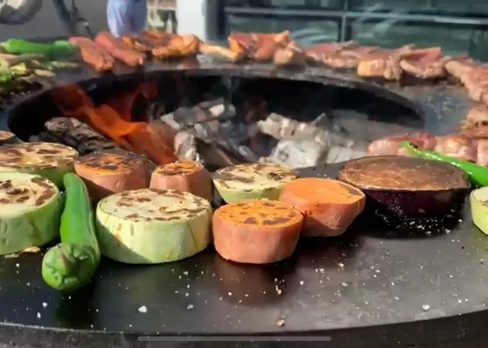 Penthouse Group 4 Couette-café