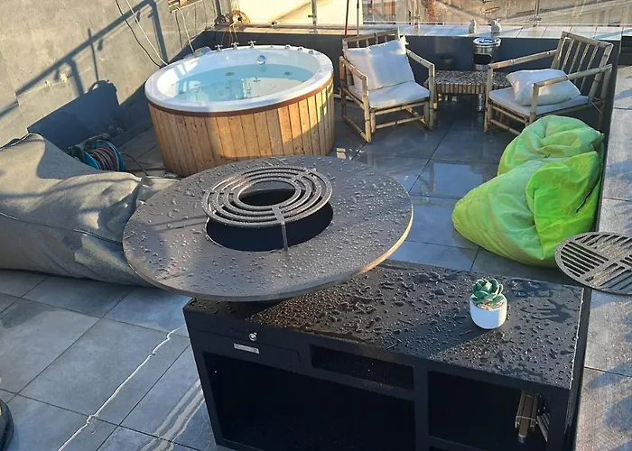 Couette-café Penthouse Group 4