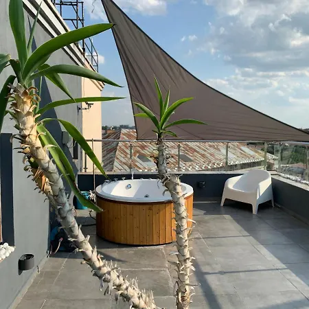 Bed & Breakfast Penthouse Group 4 Bukurešť