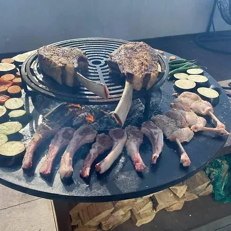 Penthouse Group 4 Bed & Breakfast