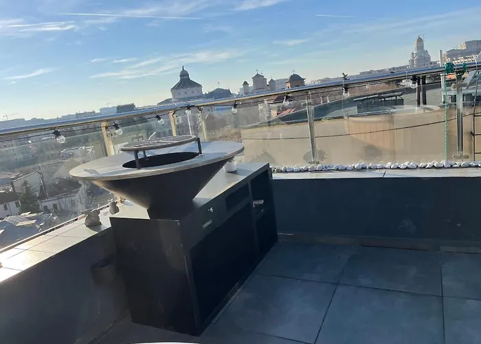 Penthouse Group 4 Бухарест